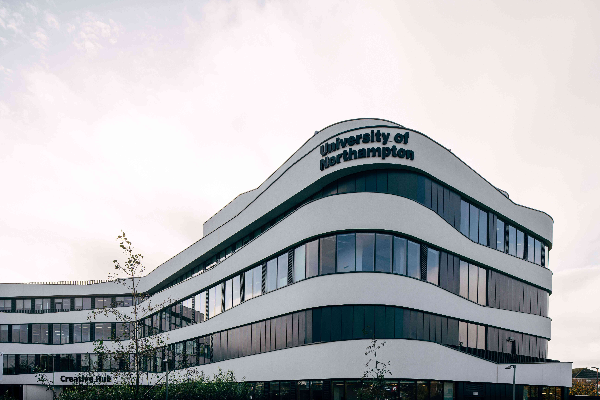 新加坡理工学院：全球认可的高品质教育